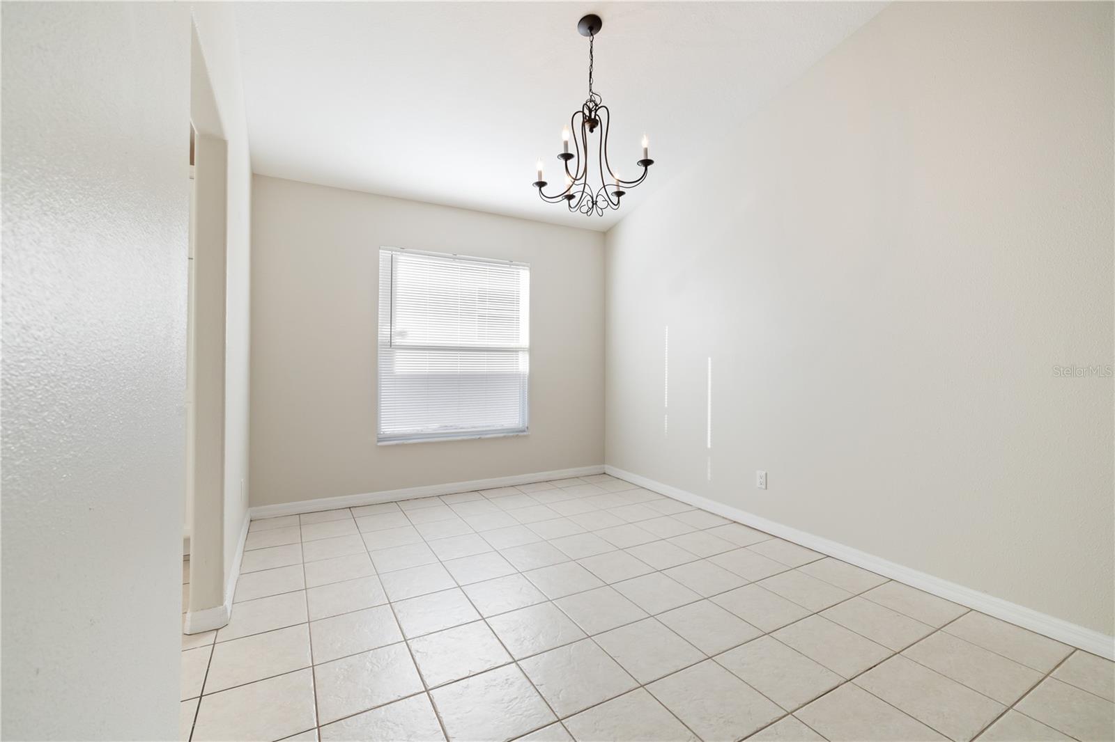 Image 8 of 39 For 3865 Osprey Pointe Circle