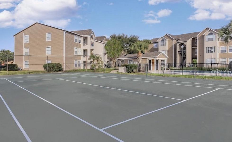 Image 8 of 11 For 4704 Walden Circle 15