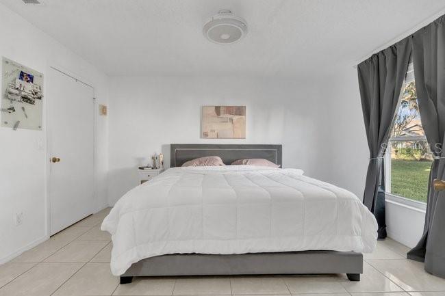 Image 13 of 32 For 14675 Laguna Beach Circle