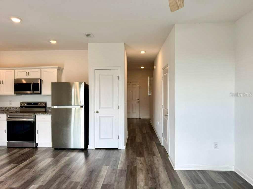 Image 5 of 22 For 5956 Piney Shrub Place