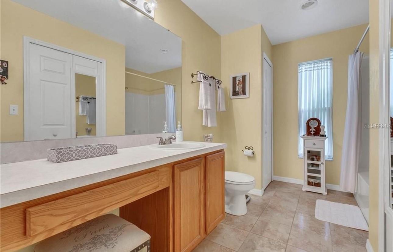 Image 12 of 17 For 4215 Red Bird Avenue