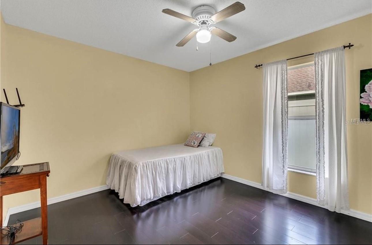 Image 15 of 17 For 4215 Red Bird Avenue