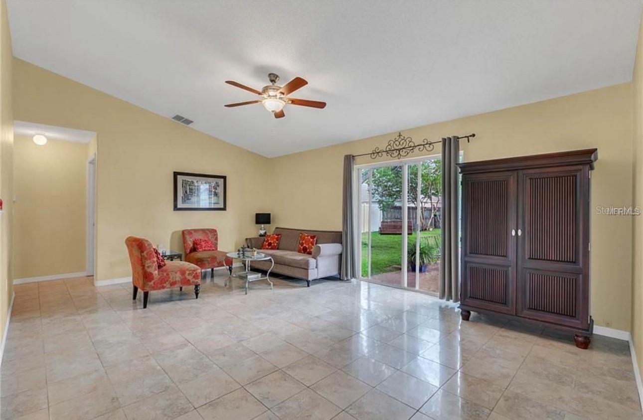 Image 5 of 17 For 4215 Red Bird Avenue