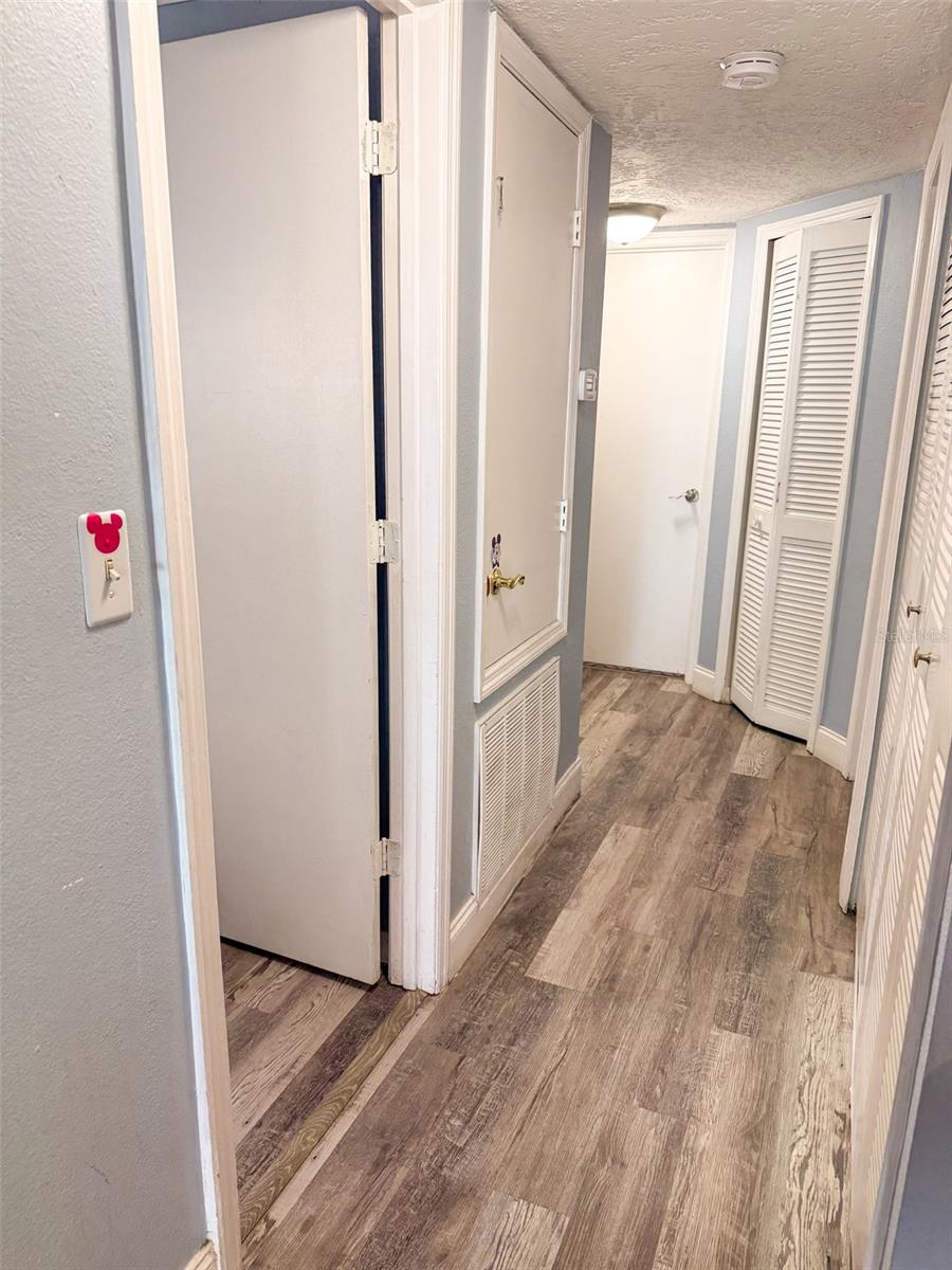 Image 17 of 40 For 2731 Poinciana Boulevard 105