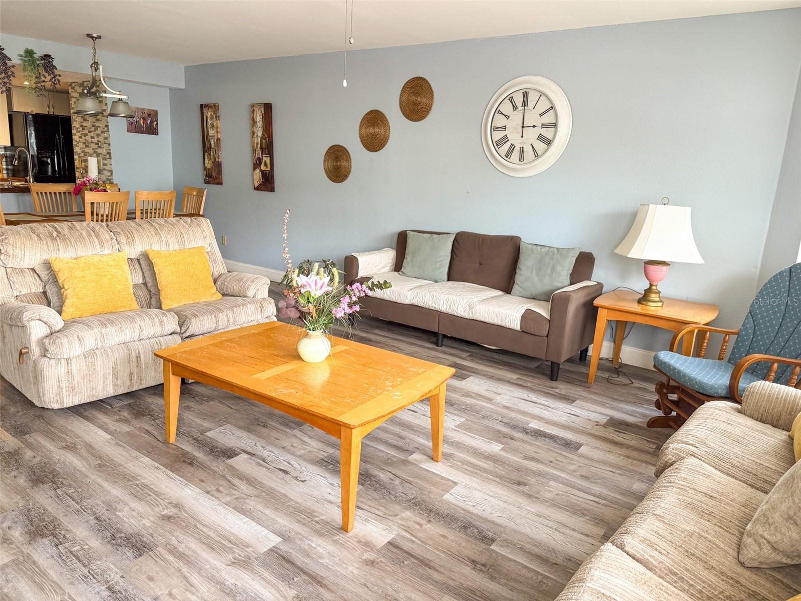 Image 2 of 40 For 2731 Poinciana Boulevard 105