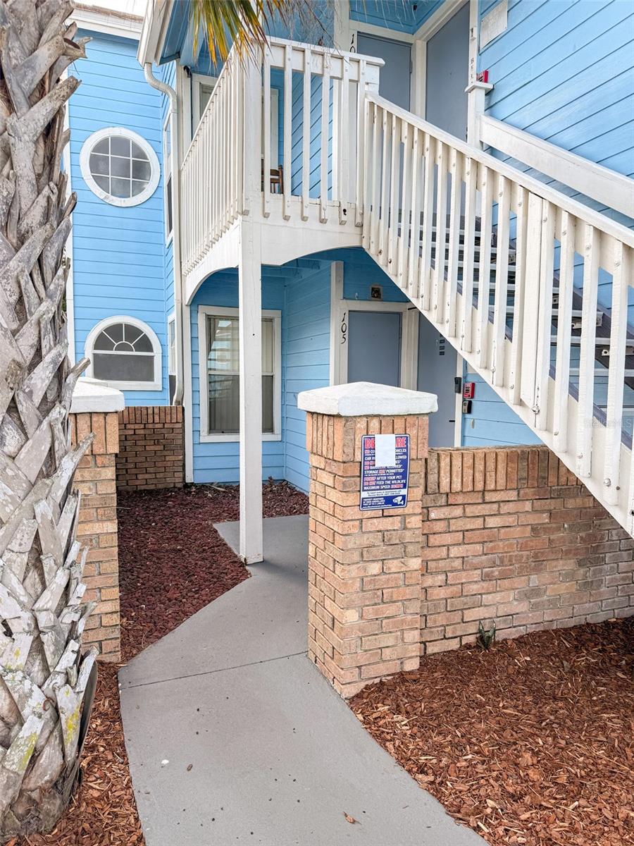 Image 30 of 40 For 2731 Poinciana Boulevard 105