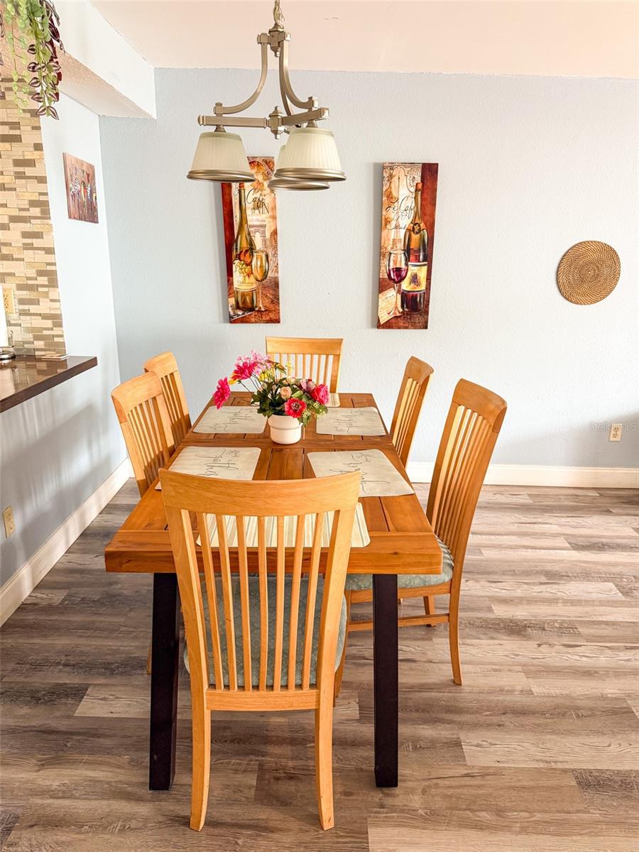 Image 9 of 40 For 2731 Poinciana Boulevard 105