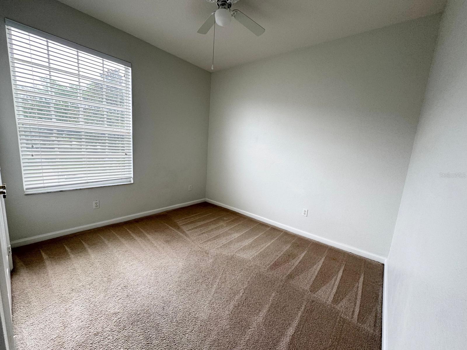 Image 15 of 35 For 8101 Coconut Palm Way 205