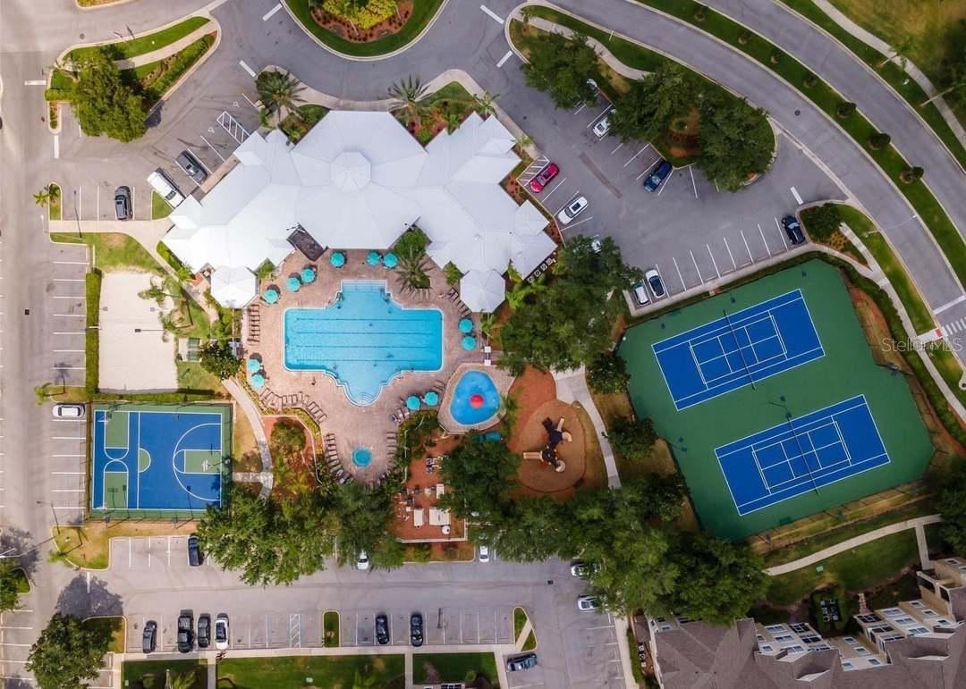 Image 19 of 35 For 8101 Coconut Palm Way 205