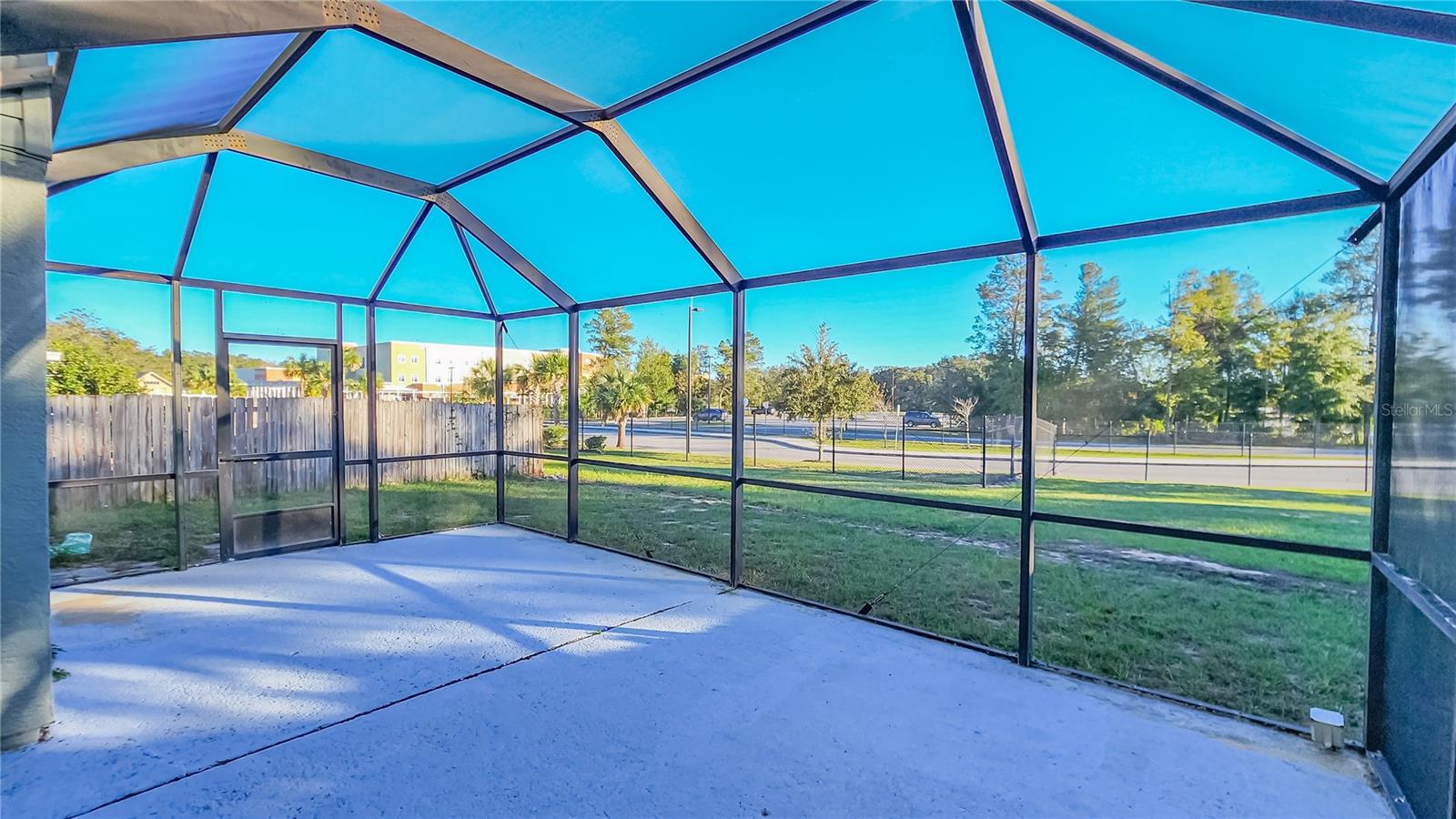 Image 22 of 29 For 1020 Woodsong Way