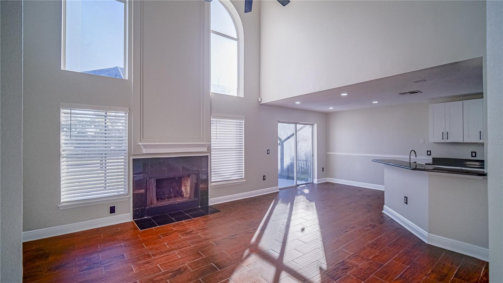 Image 6 of 29 For 1020 Woodsong Way