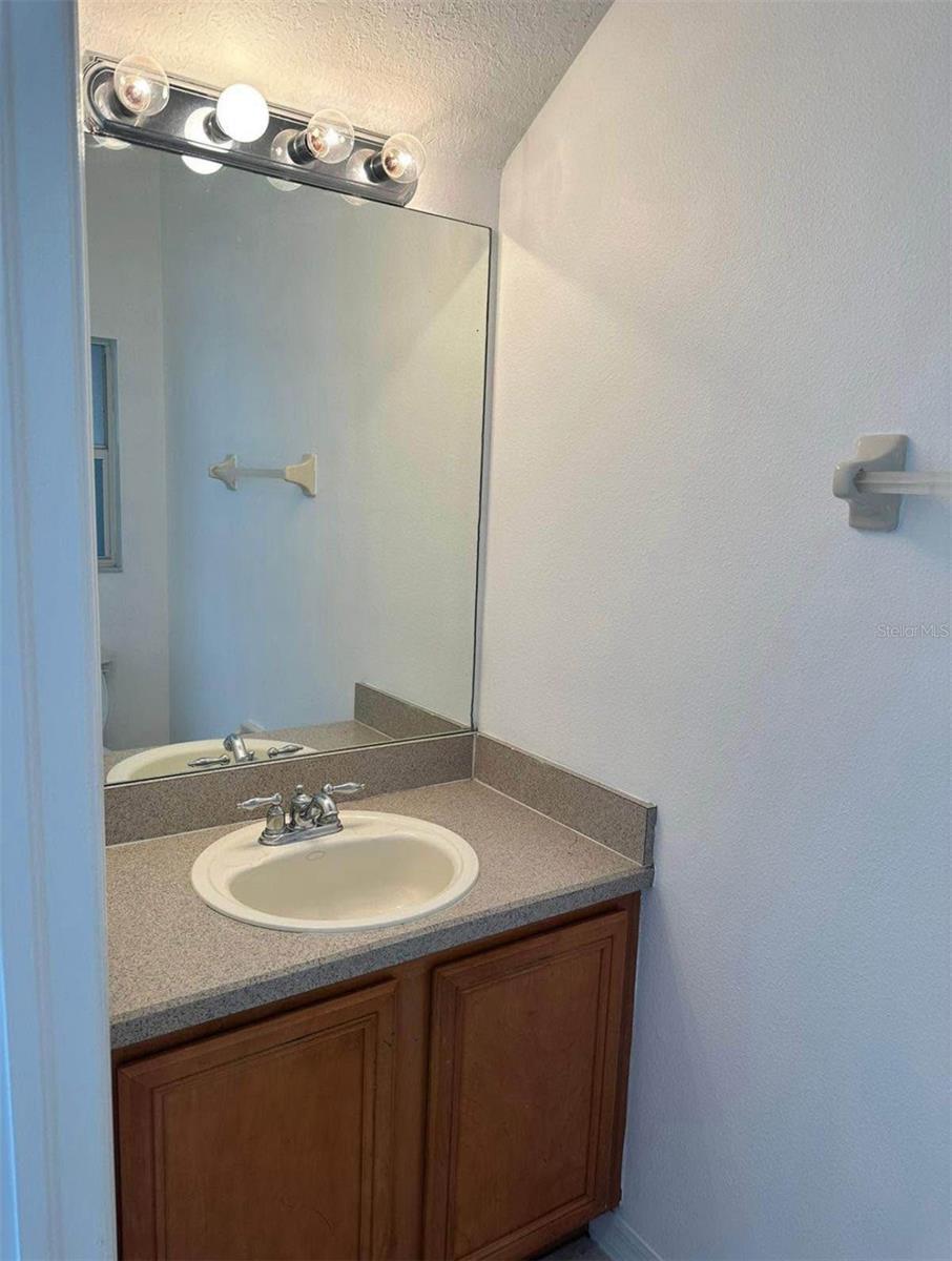 Image 12 of 21 For 8961 Iron Oak Avenue