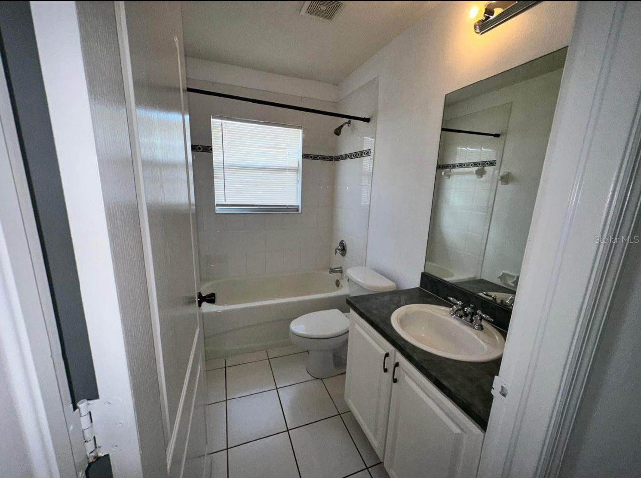 Image 14 of 21 For 8961 Iron Oak Avenue