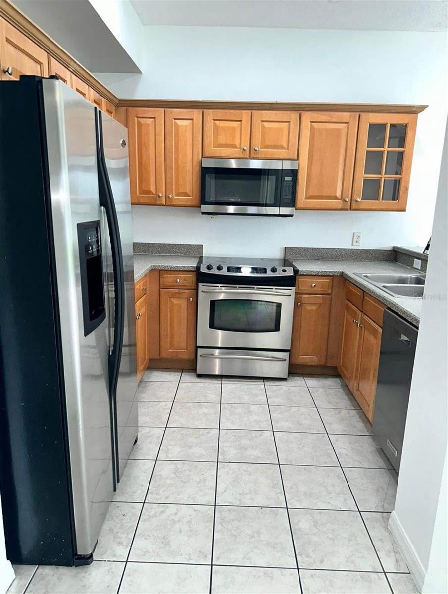 Image 16 of 21 For 8961 Iron Oak Avenue