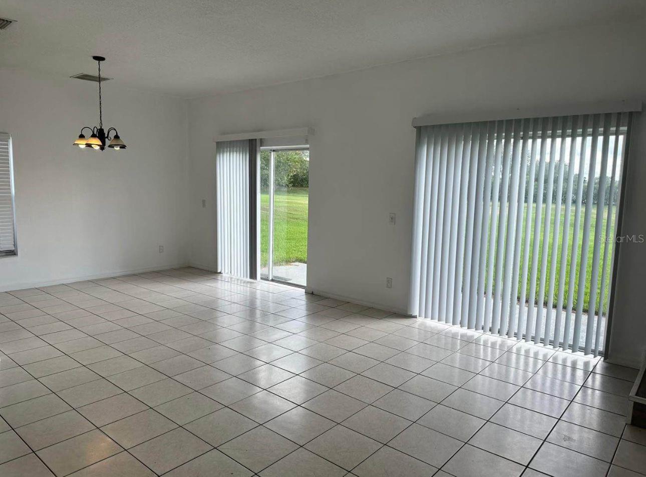 Image 6 of 21 For 8961 Iron Oak Avenue