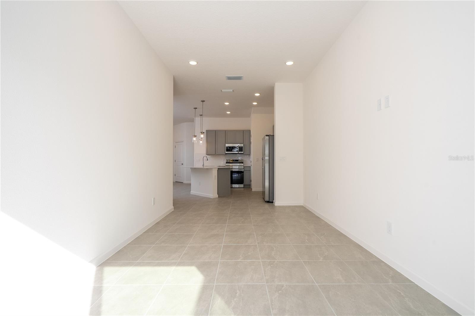 Image 22 of 85 For 10592 Ebb Tide Lane