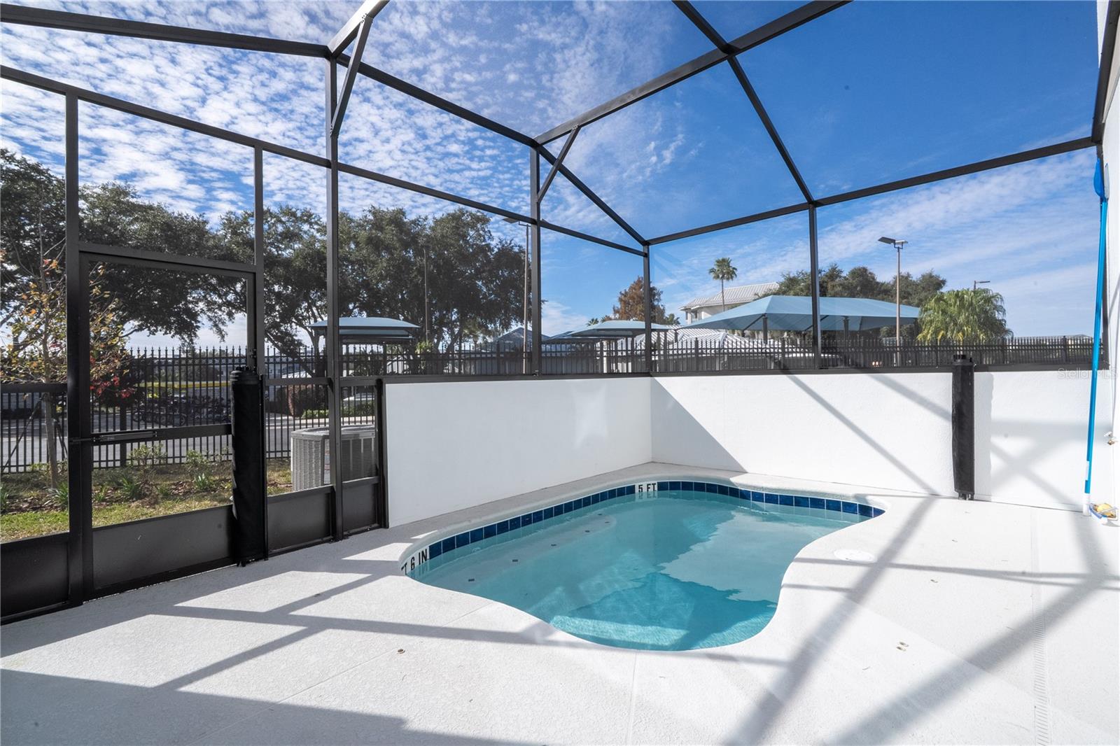 Image 23 of 85 For 10592 Ebb Tide Lane