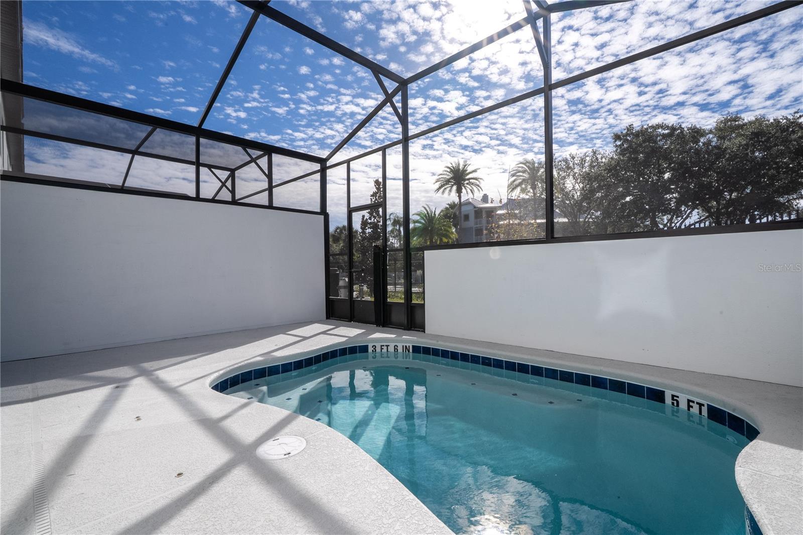 Image 28 of 85 For 10592 Ebb Tide Lane