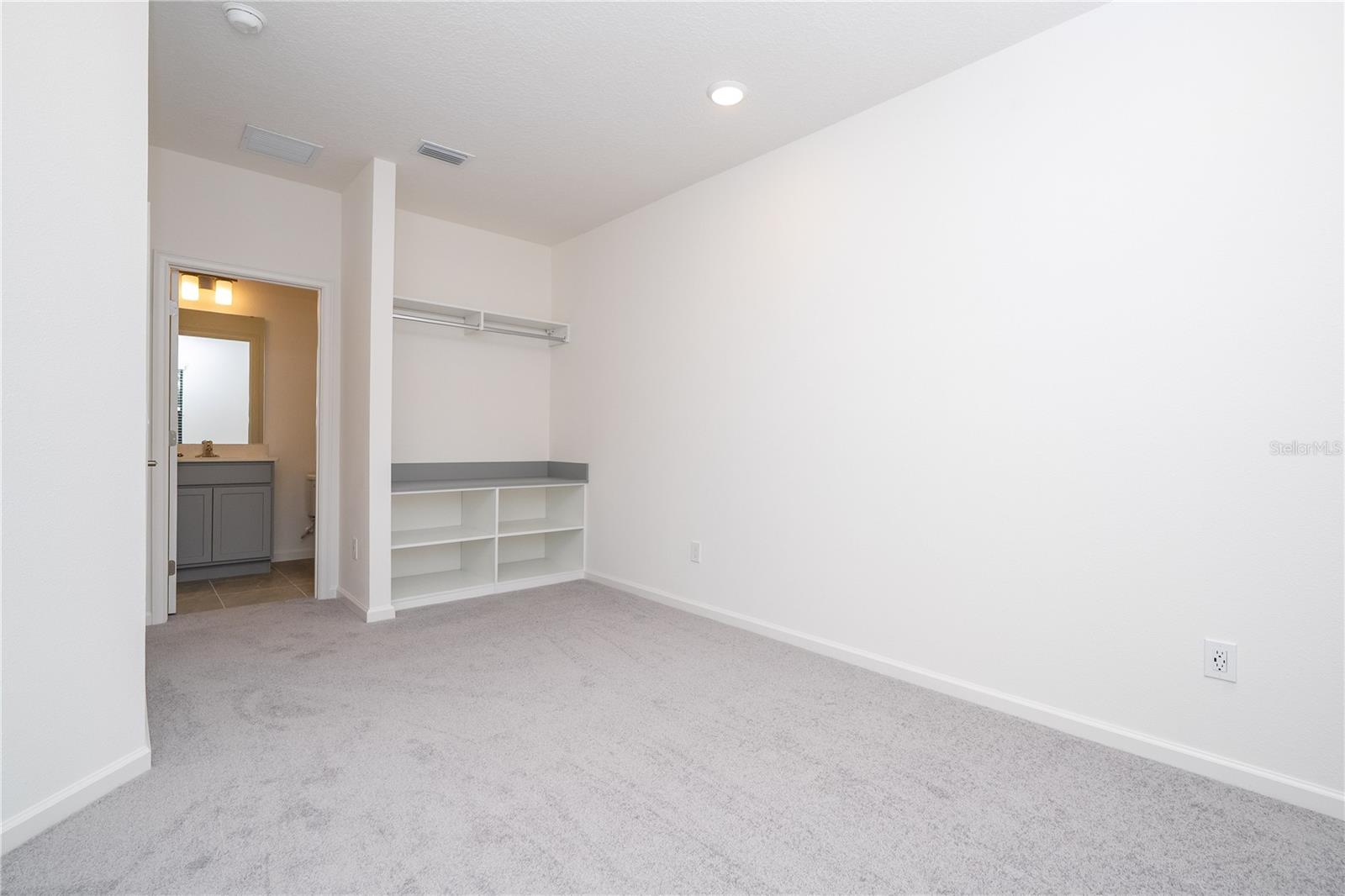 Image 44 of 85 For 10592 Ebb Tide Lane