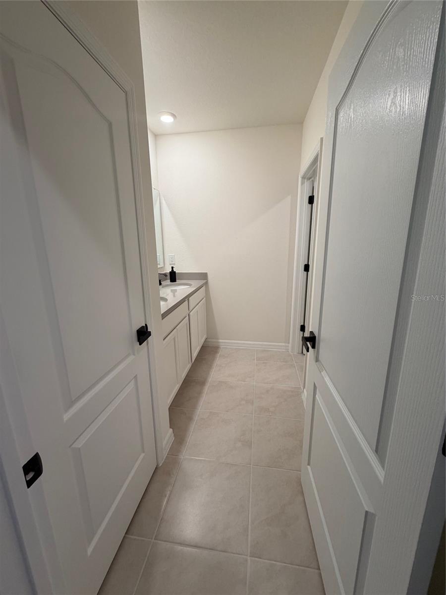 Image 13 of 20 For 929 Ambleside Drive