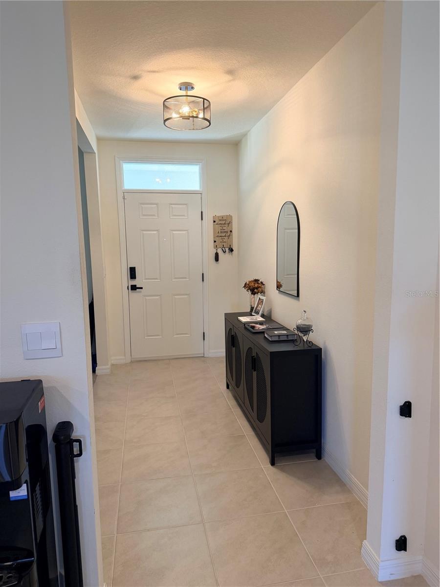 Image 2 of 20 For 929 Ambleside Drive