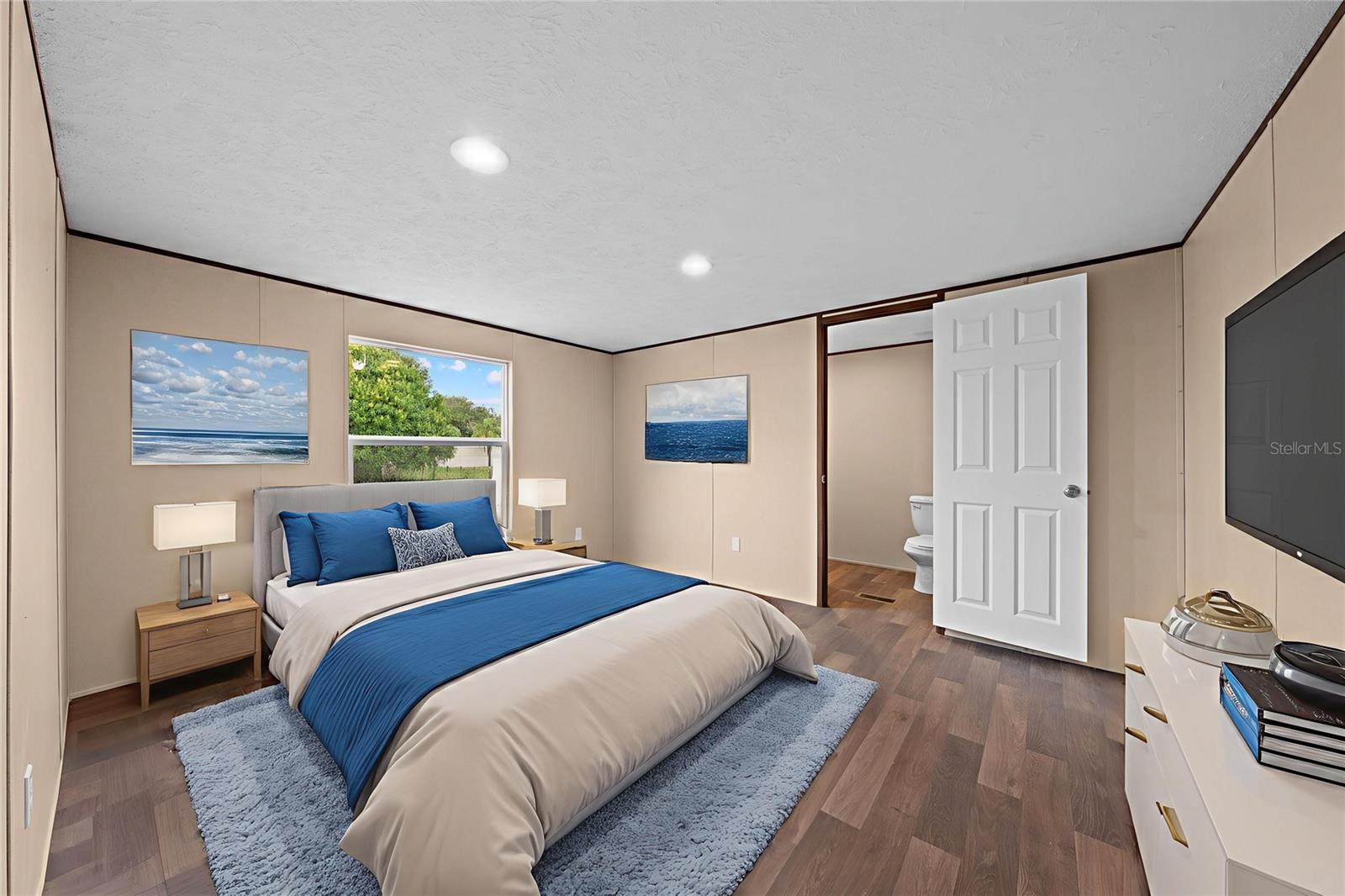 Image 20 of 38 For 411 Lagoon Court