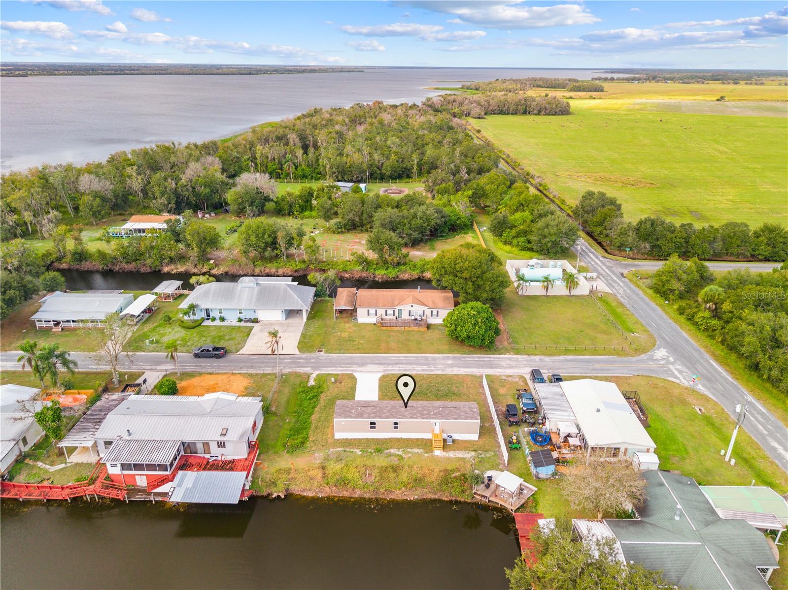 Image 36 of 38 For 411 Lagoon Court