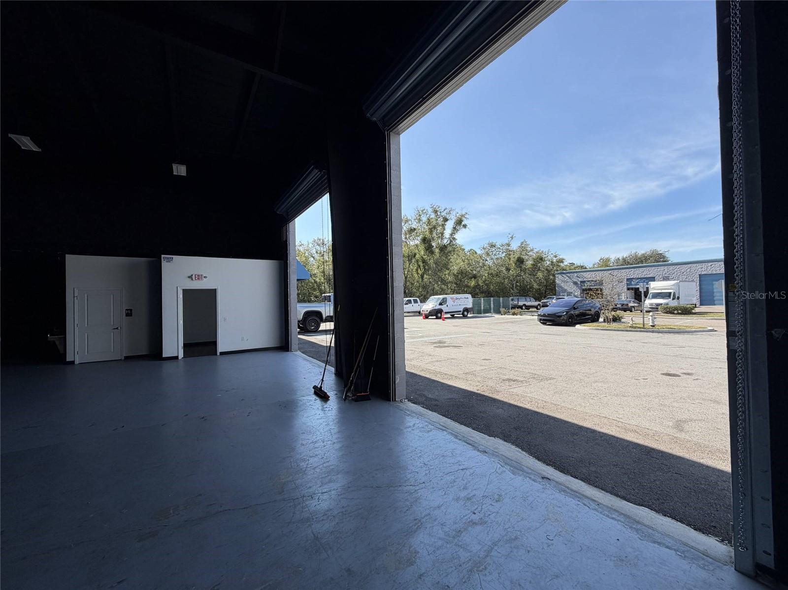 Image 2 of 9 For 1445 Hamlin Avenue 105