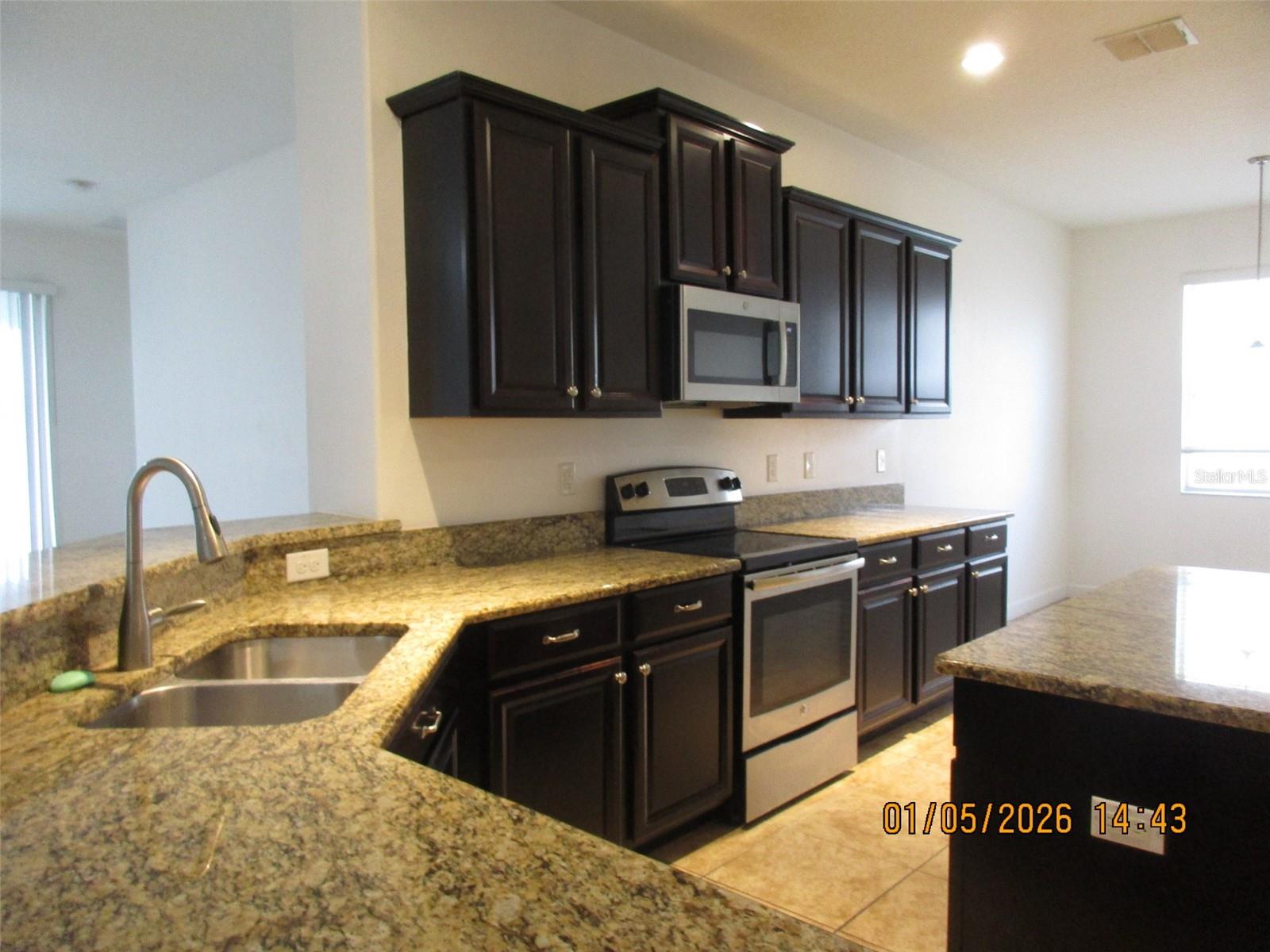 Image 7 of 30 For 3035 Youngford Street