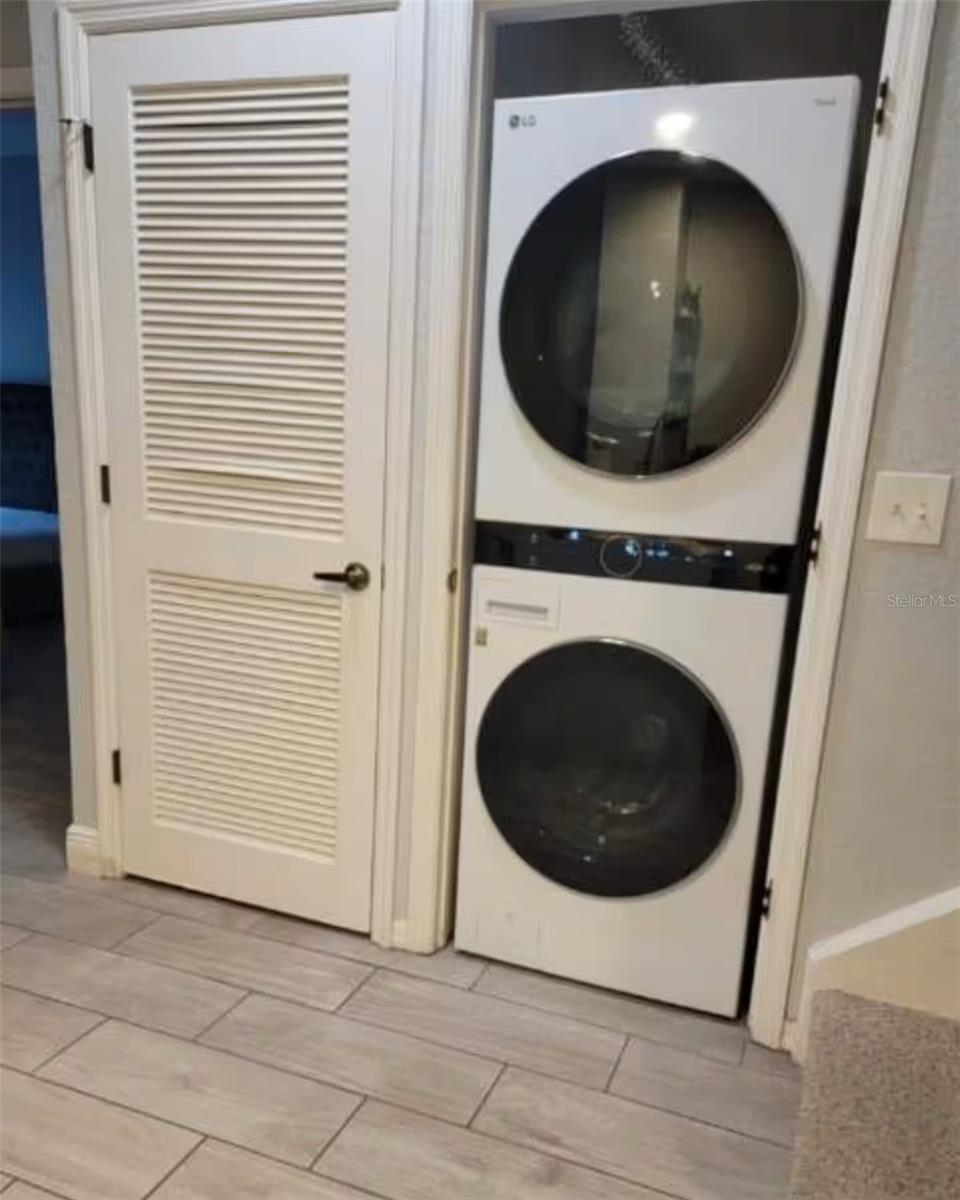 Image 10 of 28 For 4562 Jonafree Lane 105