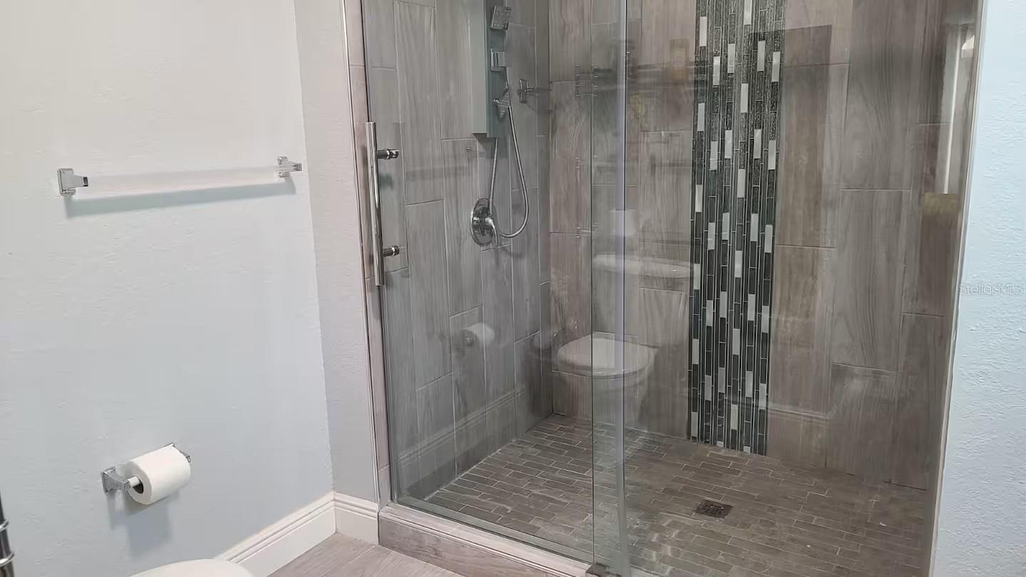 Image 14 of 28 For 4562 Jonafree Lane 105