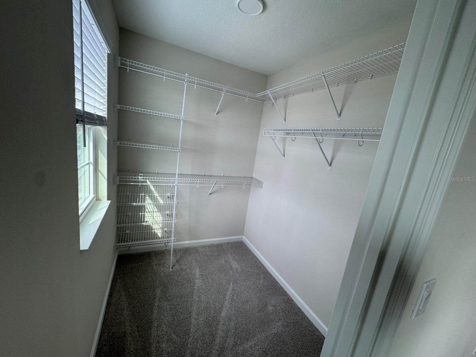 Image 11 of 27 For 5069 Prairie Preserve Run