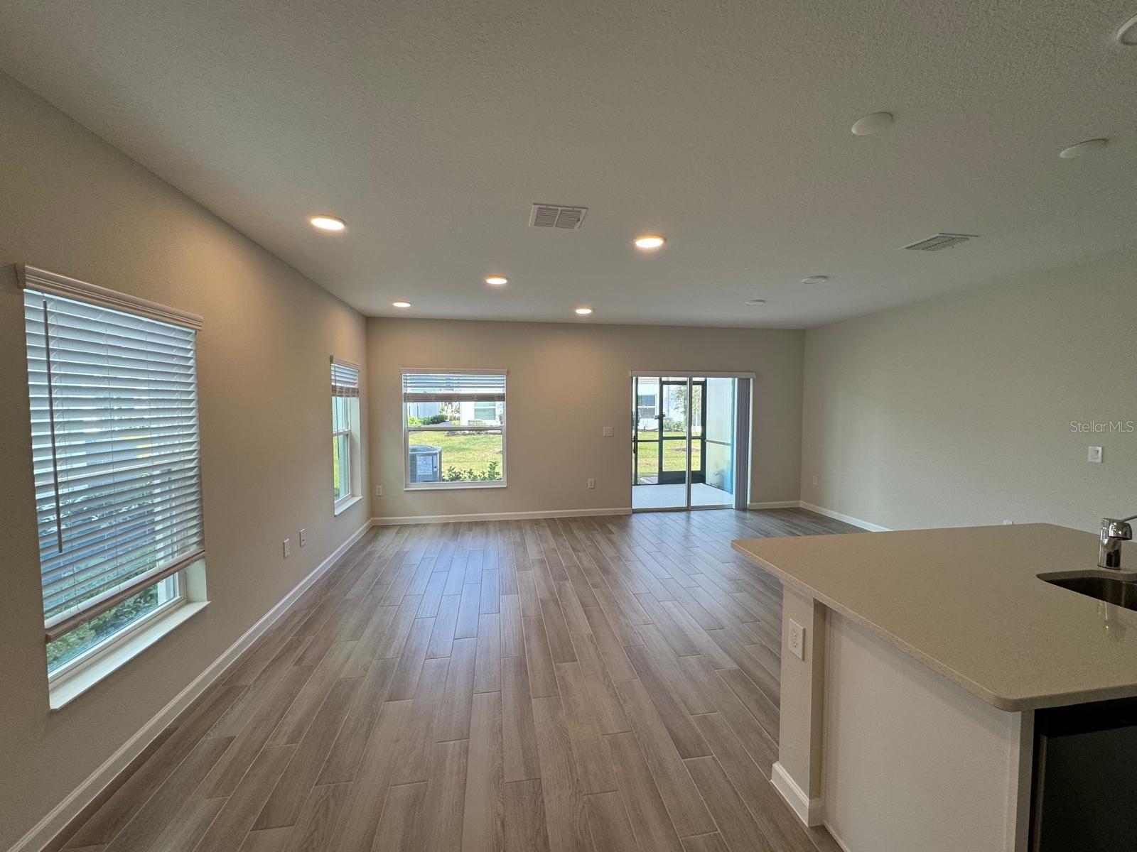 Image 7 of 27 For 5069 Prairie Preserve Run