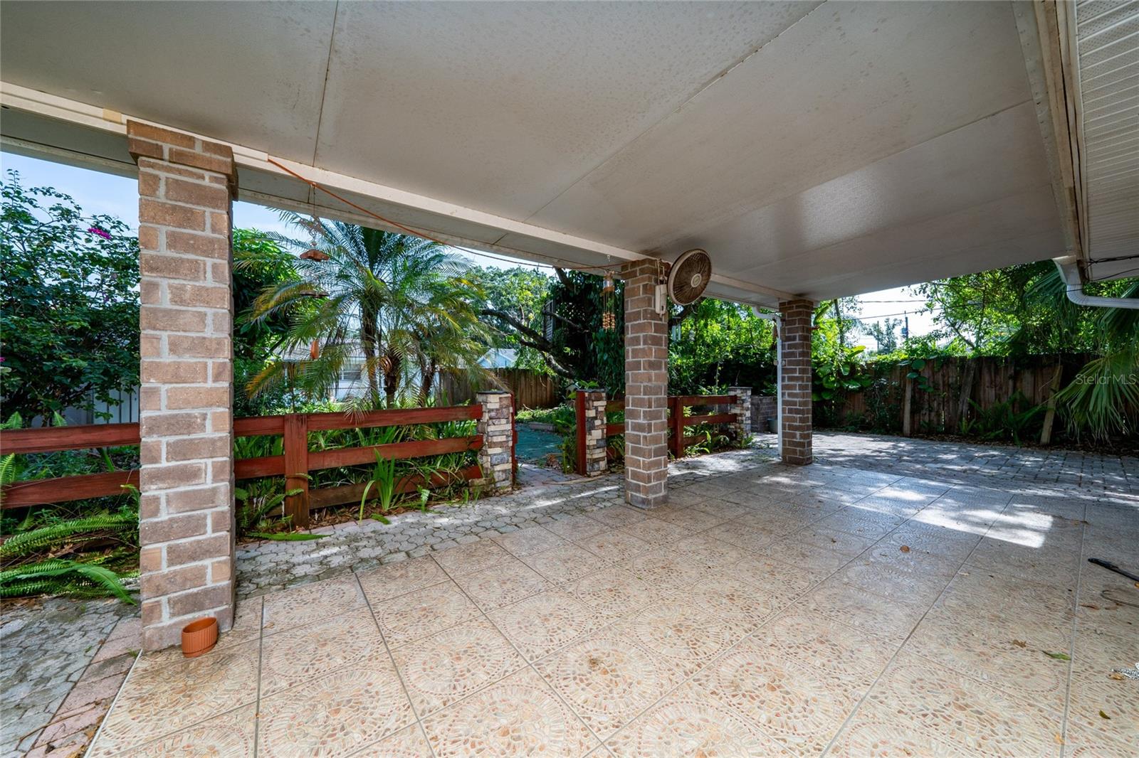 Image 13 of 21 For 1209 Marygon Street