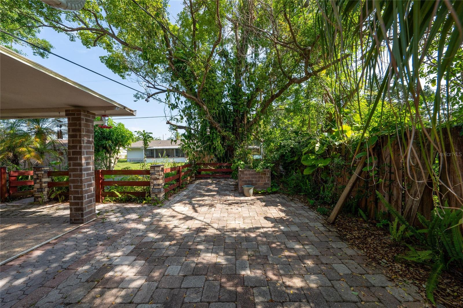 Image 15 of 21 For 1209 Marygon Street