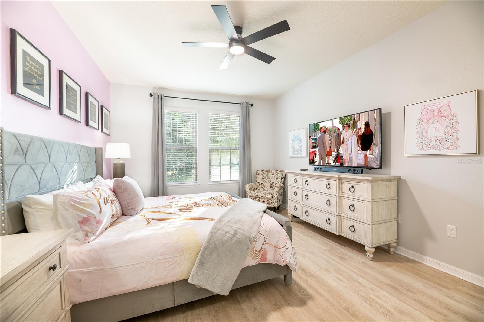 Image 26 of 94 For 1949 Nice Court