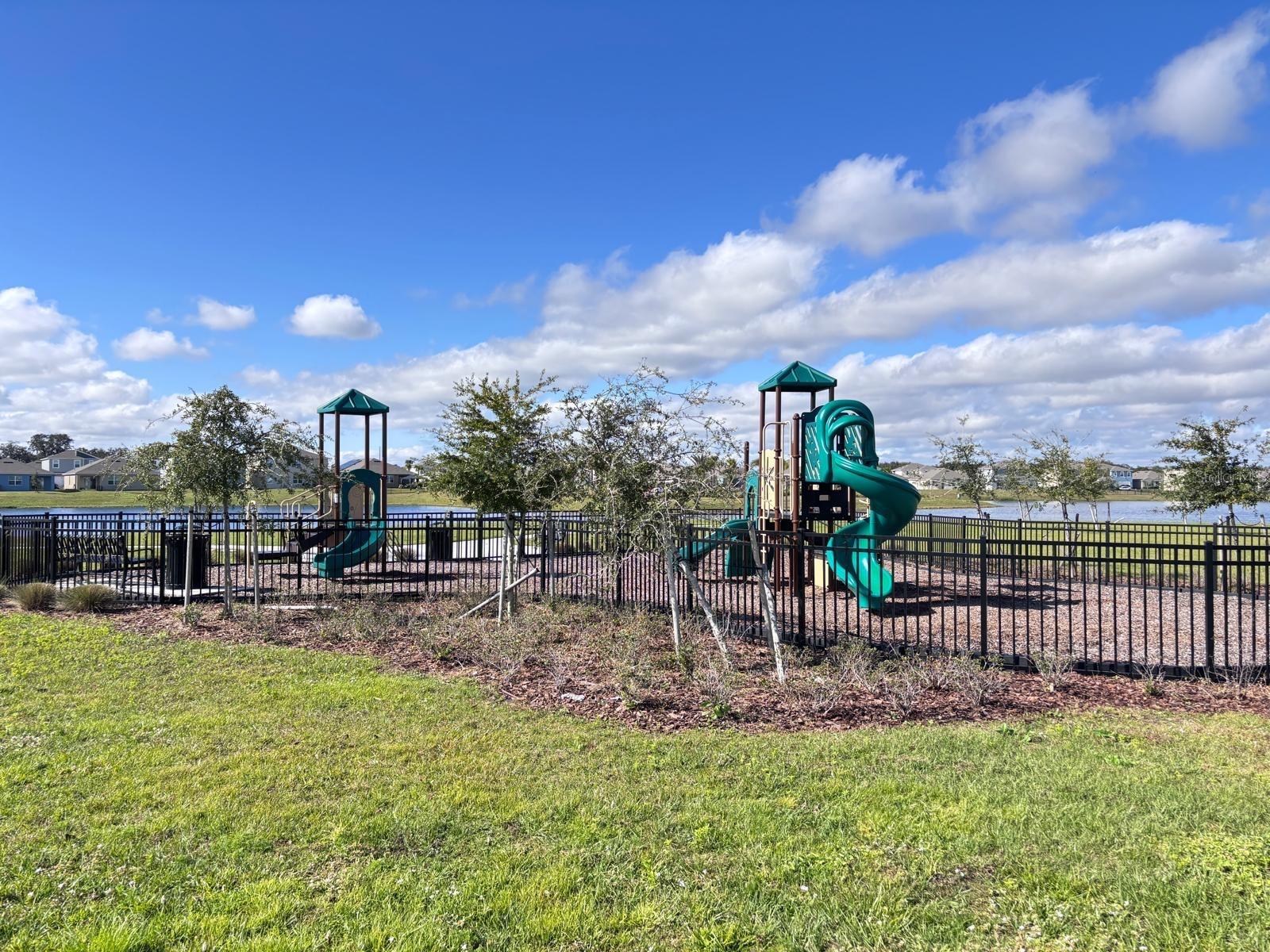 Image 46 of 47 For 5185 Barombi Bend