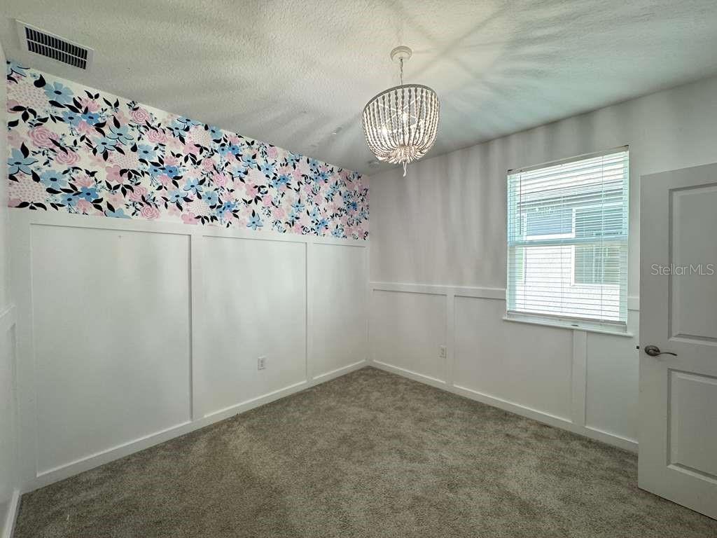 Image 25 of 31 For 15024 Stuttgart Alley