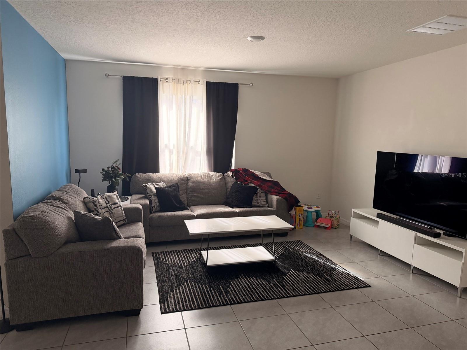 Image 9 of 13 For 5354 Douglas Fir Drive