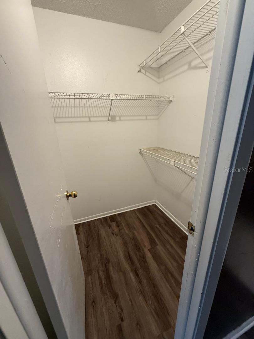 Image 4 of 11 For 1908 Lake Atriums Circle 12