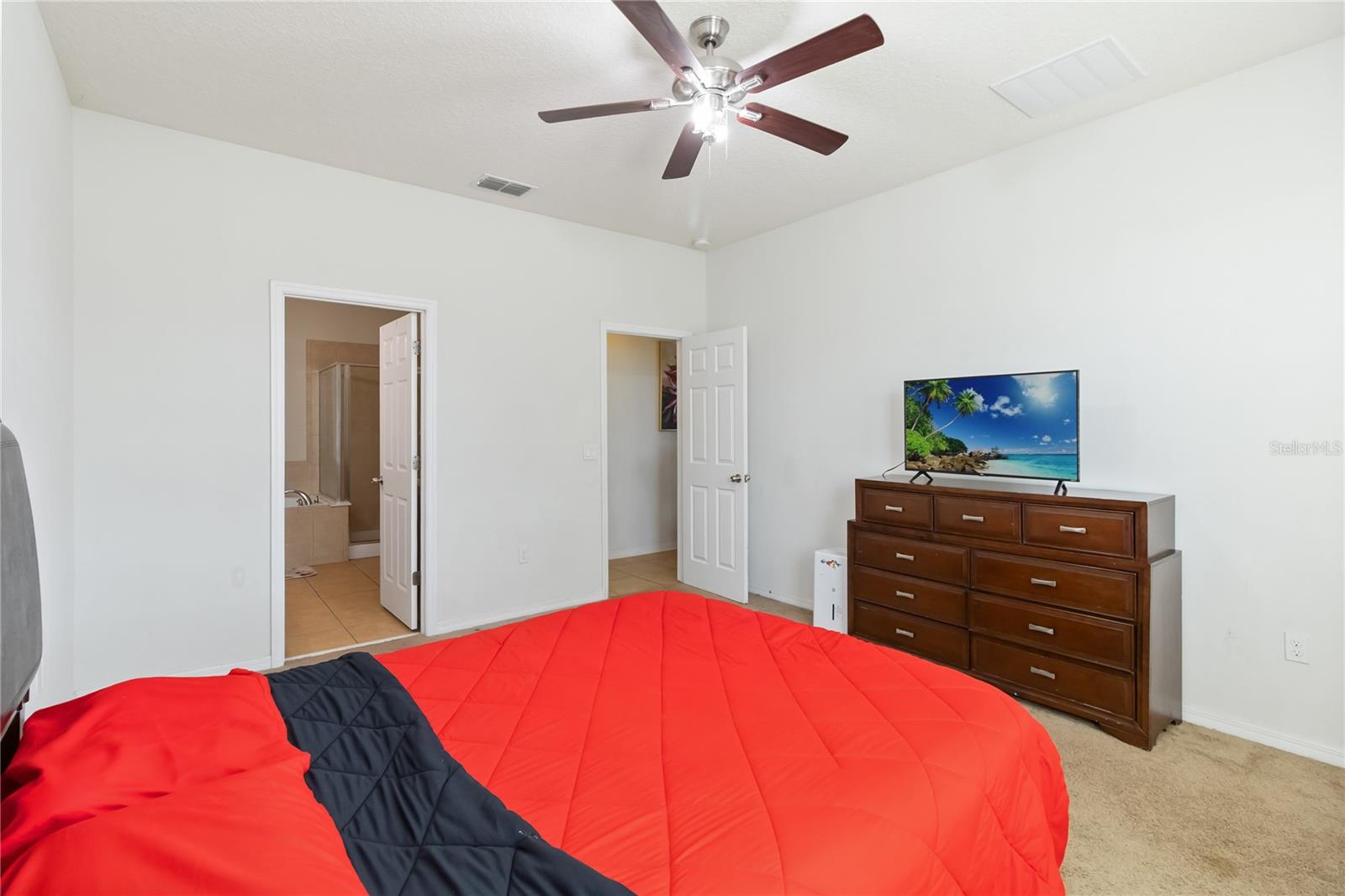 Image 22 of 35 For 4042 Eternity Circle