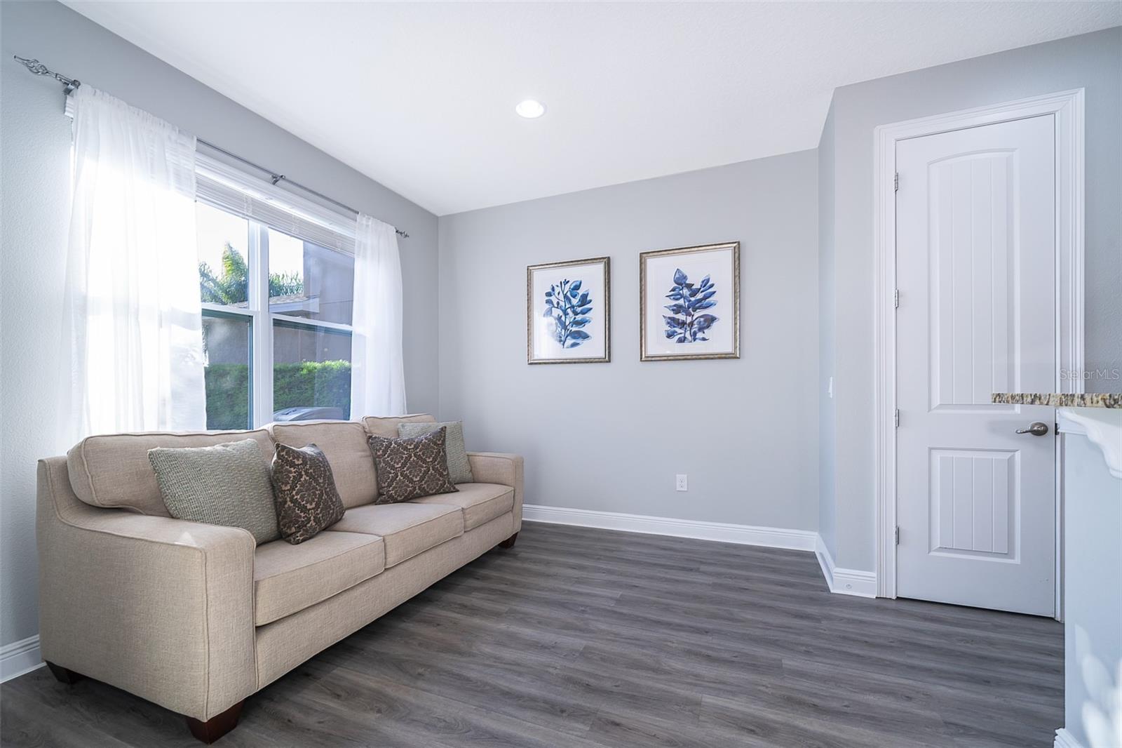 Image 14 of 43 For 321 Lasso Drive