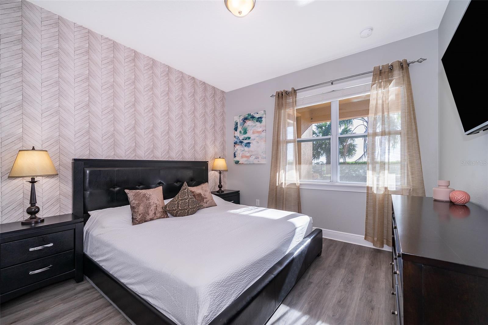 Image 16 of 43 For 321 Lasso Drive