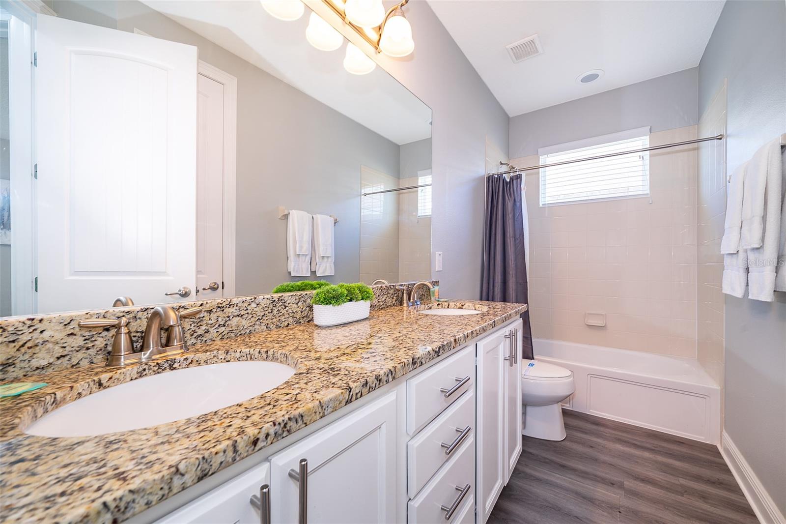 Image 26 of 43 For 321 Lasso Drive