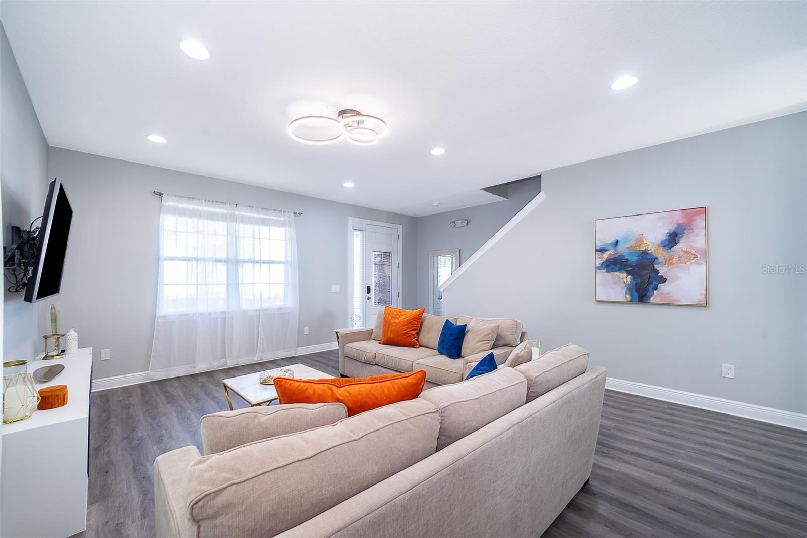 Image 6 of 43 For 321 Lasso Drive