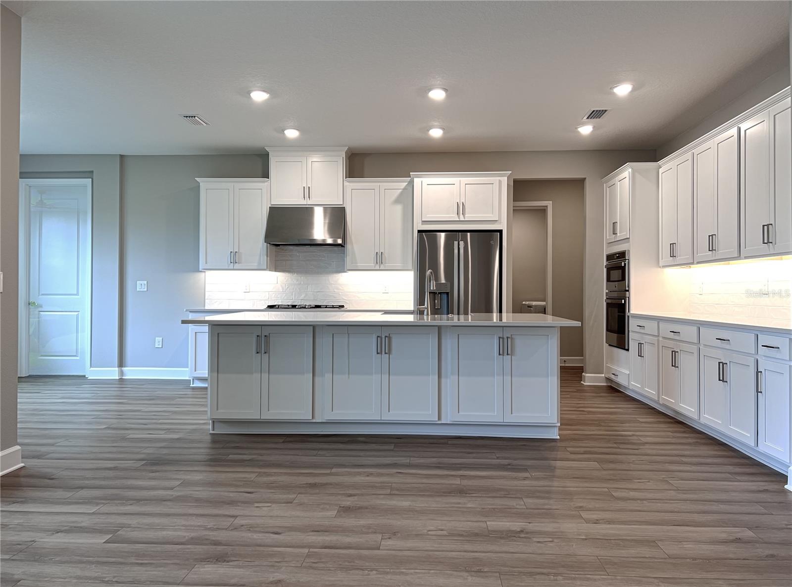 Image 26 of 44 For 12893 Harvest Rain