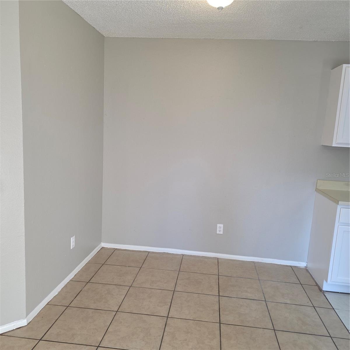 Image 10 of 16 For 2030 Cascades Boulevard 102