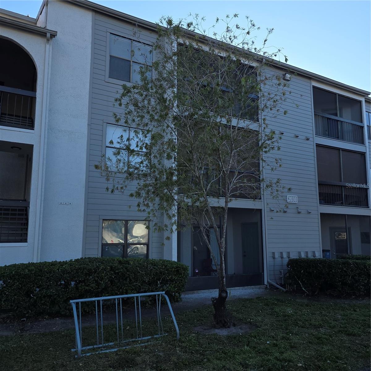 Image 15 of 16 For 2030 Cascades Boulevard 102