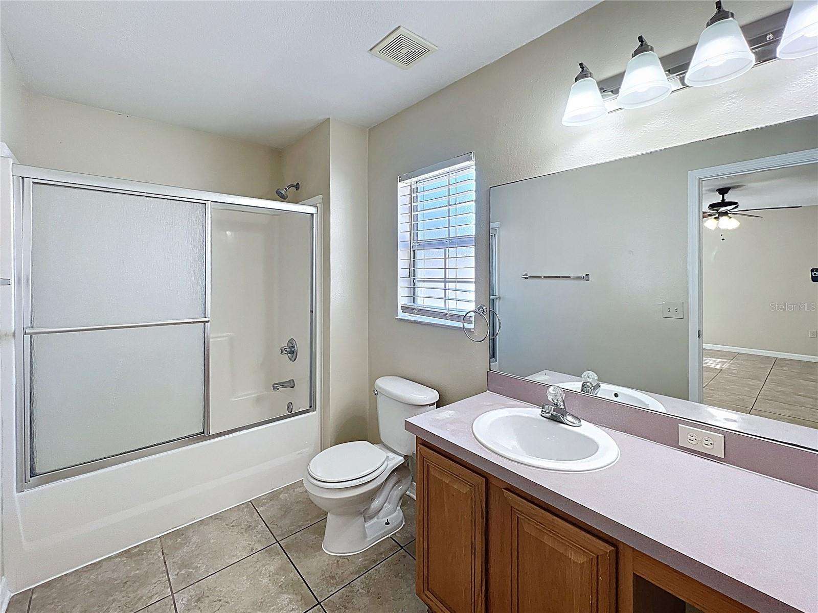 Image 16 of 31 For 7465 Hunters Greene Circle