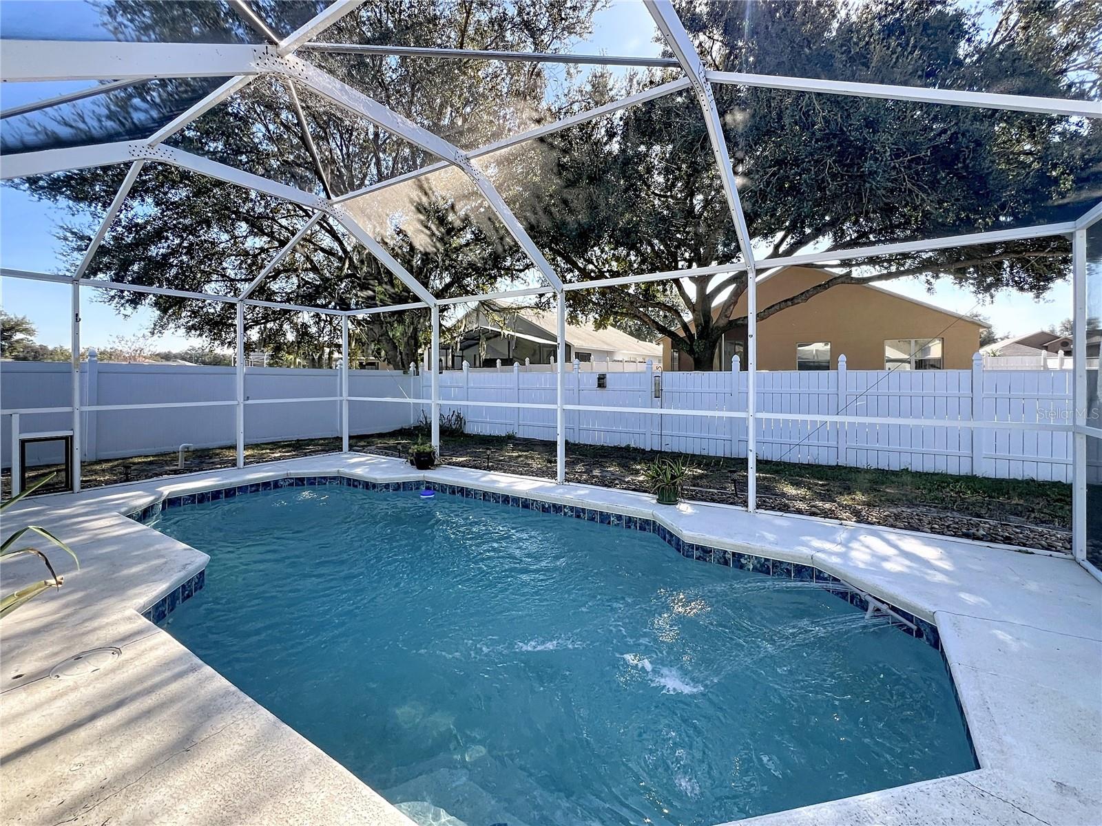 Image 26 of 31 For 7465 Hunters Greene Circle